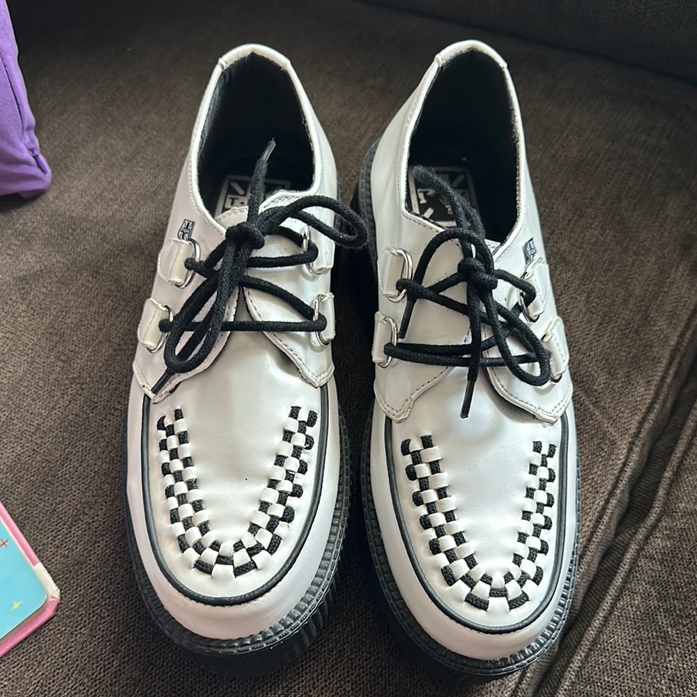 TUK Creepers M8 W10 white and black